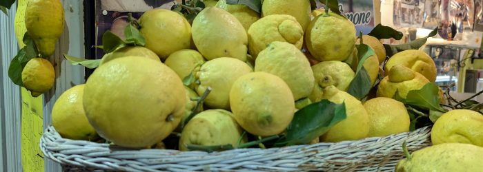 Il limoncello scopri la ricetta per la preparazione.jpg